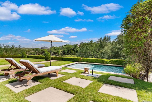 105 LODGE SPGS, Boerne, TX 78006