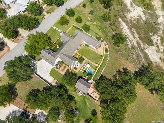 105 LODGE SPGS, Boerne, TX 78006
