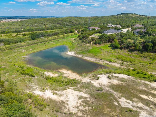 105 LODGE SPGS, Boerne, TX 78006