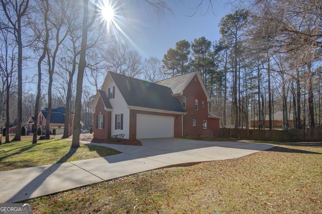 105 Jay Trail, Fayetteville, GA 30215