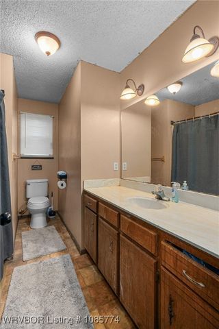 1701 N 5th Street, Paris, AR 72855