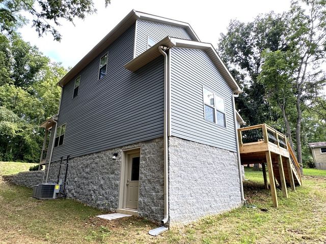 1282 Jostin Dr, Clarksville, TN 37040