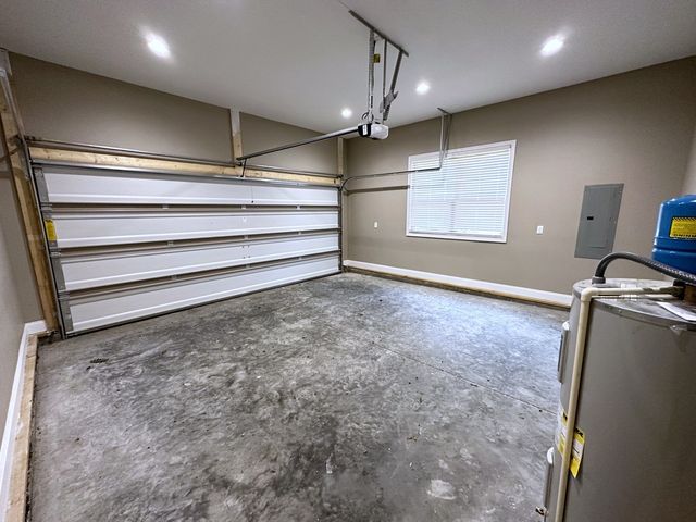 1282 Jostin Dr, Clarksville, TN 37040