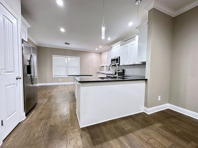 1282 Jostin Dr, Clarksville, TN 37040