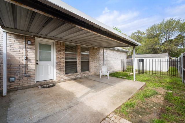 1124 Margie Street, Burleson, TX 76028