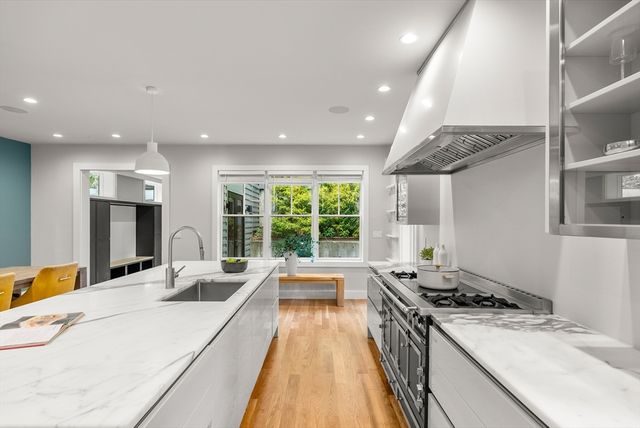 24 Sigourney St 2, Boston, MA 02130