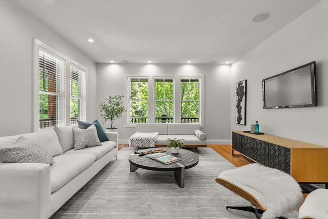 24 Sigourney St 2, Boston, MA 02130