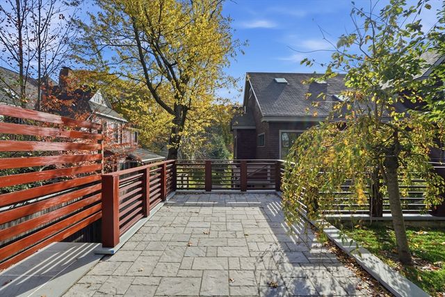 24 Sigourney St 2, Boston, MA 02130