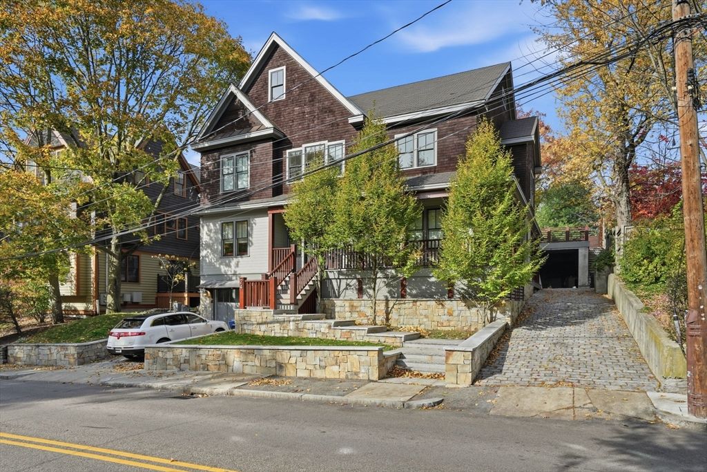 24 Sigourney St 2, Boston, MA 02130