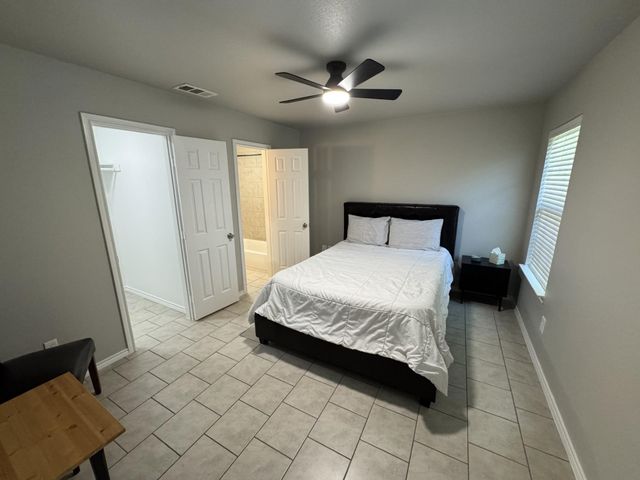 600 S Hattie Street B, Terrell, TX 75160