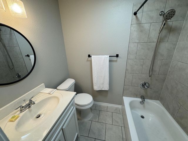 600 S Hattie Street B, Terrell, TX 75160