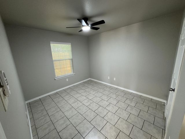 600 S Hattie Street B, Terrell, TX 75160