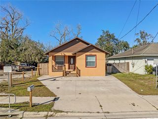 806 E LAURA STREET, Plant City, FL 33563