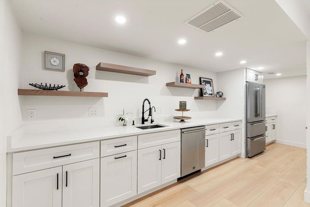 863 Main Street, Reading, MA 01867