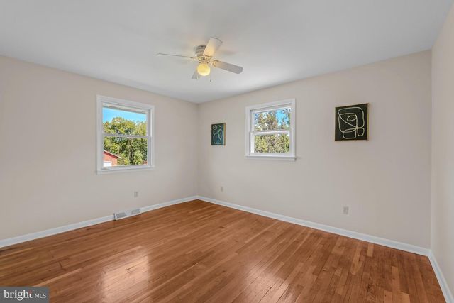 6463 KABLETOWN RD, Charles Town, WV 25414