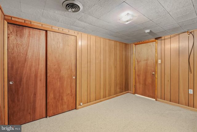 6463 KABLETOWN RD, Charles Town, WV 25414