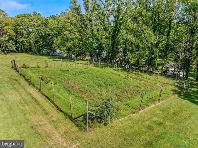 6463 KABLETOWN RD, Charles Town, WV 25414