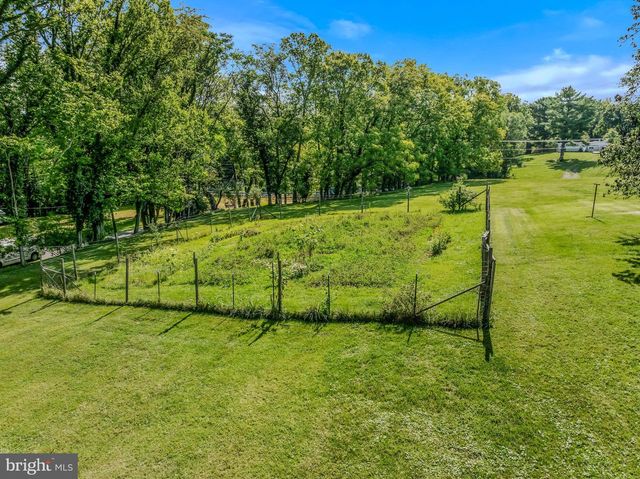 6463 KABLETOWN RD, Charles Town, WV 25414