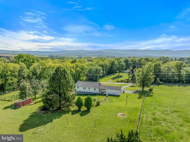 6463 KABLETOWN RD, Charles Town, WV 25414