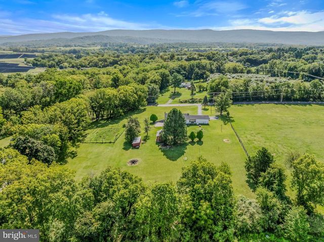 6463 KABLETOWN RD, Charles Town, WV 25414