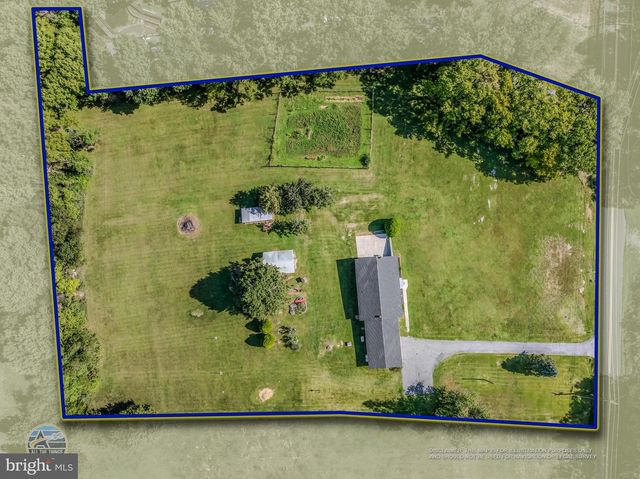 6463 KABLETOWN RD, Charles Town, WV 25414