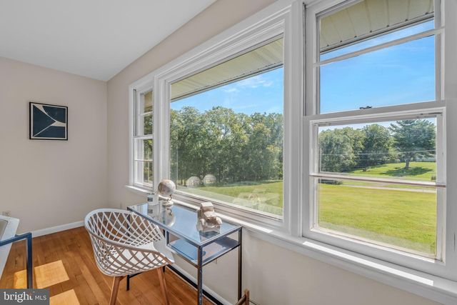 6463 KABLETOWN RD, Charles Town, WV 25414