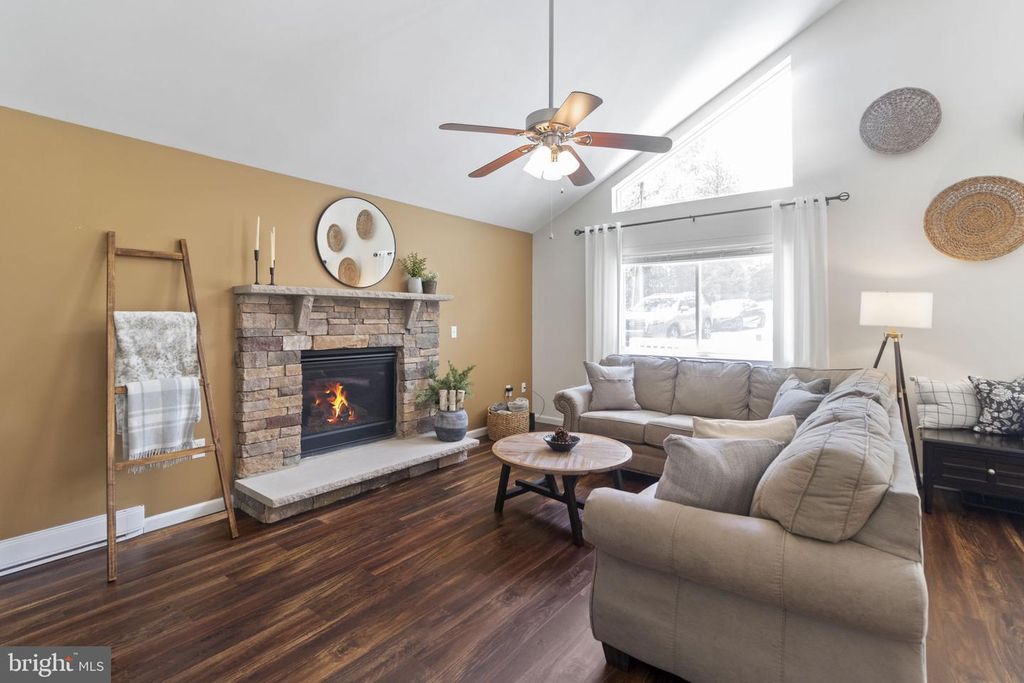 644 OLD STAGE RD, Albrightsville, PA 18210