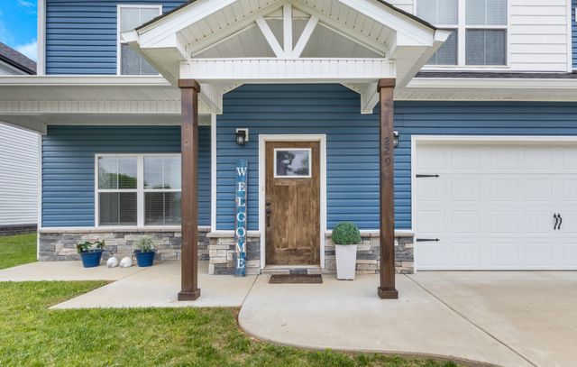 229 Kildeer Dr, Clarksville, TN 37040