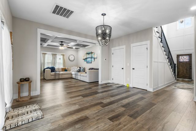 229 Kildeer Dr, Clarksville, TN 37040