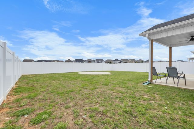 229 Kildeer Dr, Clarksville, TN 37040