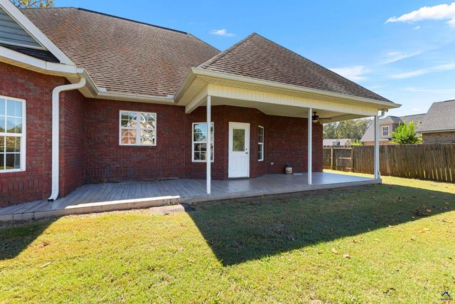 2006 Melrose Place, Kathleen, GA 31047