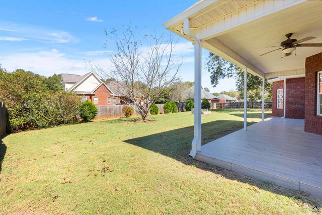 2006 Melrose Place, Kathleen, GA 31047