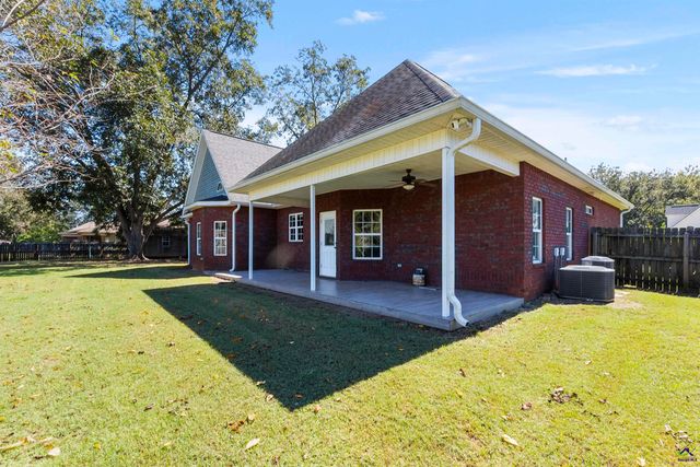 2006 Melrose Place, Kathleen, GA 31047