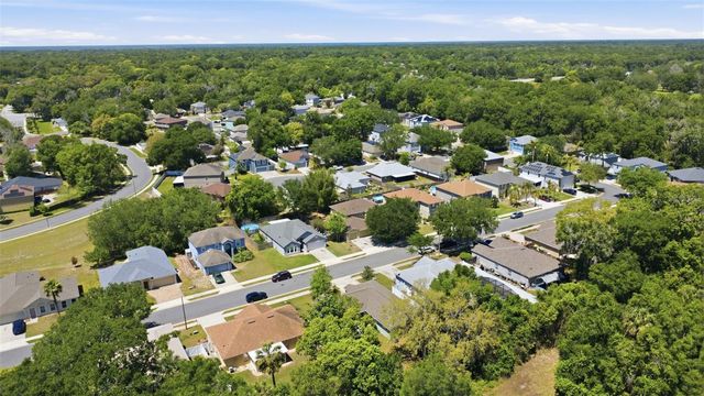 923 CASCADES PARK TRAIL, Deland, FL 32720