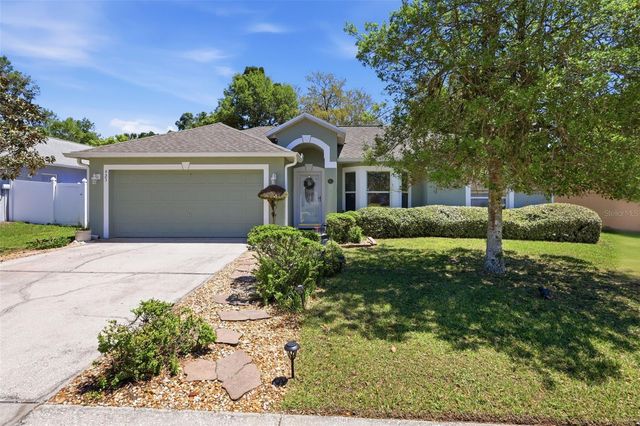 923 CASCADES PARK TRAIL, Deland, FL 32720