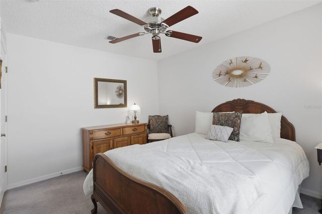 923 CASCADES PARK TRAIL, Deland, FL 32720