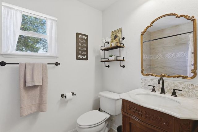 923 CASCADES PARK TRAIL, Deland, FL 32720