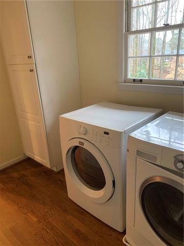 3896 Parkcrest Drive NE, Atlanta, GA 30319