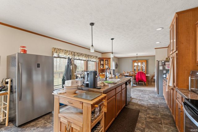 5135 N Vanlaningham Road, Milltown, IN 47145