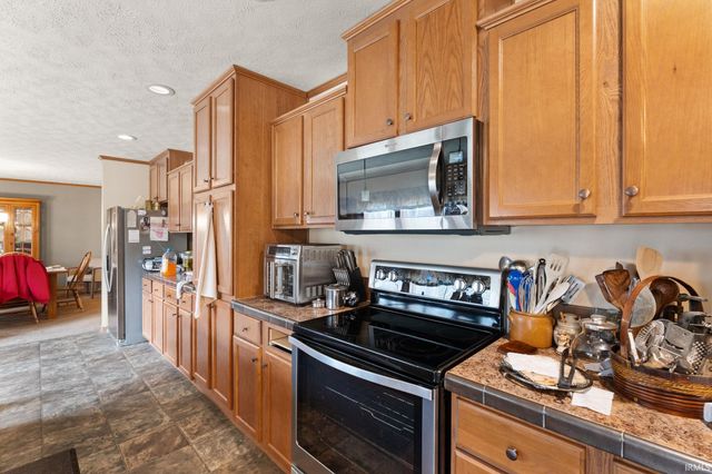 5135 N Vanlaningham Road, Milltown, IN 47145