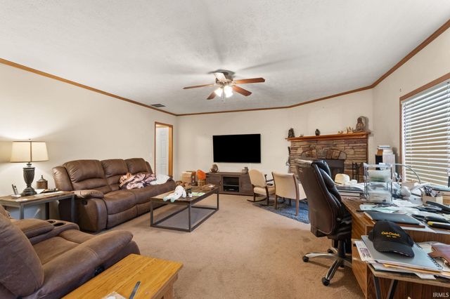 5135 N Vanlaningham Road, Milltown, IN 47145