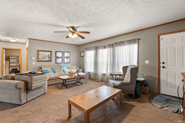 5135 N Vanlaningham Road, Milltown, IN 47145