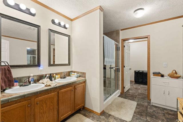 5135 N Vanlaningham Road, Milltown, IN 47145