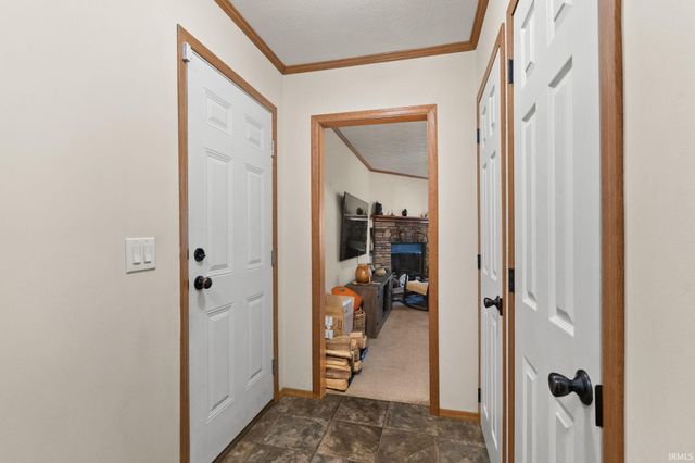 5135 N Vanlaningham Road, Milltown, IN 47145