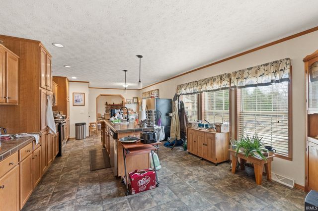 5135 N Vanlaningham Road, Milltown, IN 47145