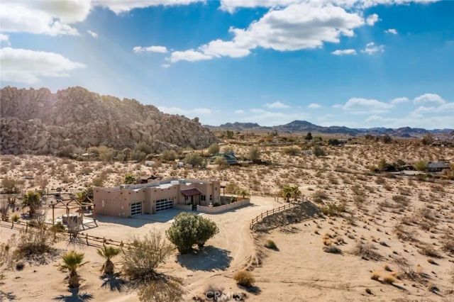 7030 Mile Square Road, Joshua Tree, CA 92252