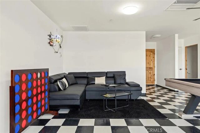 7030 Mile Square Road, Joshua Tree, CA 92252