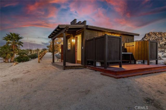 7030 Mile Square Road, Joshua Tree, CA 92252
