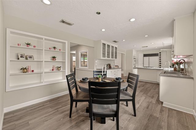 2814 Shadowdale Drive, Houston, TX 77043