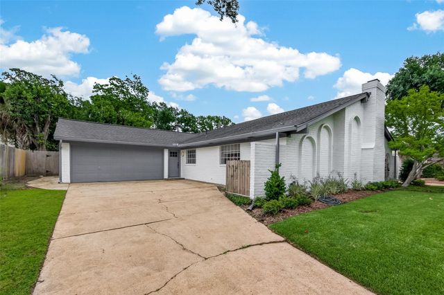 2814 Shadowdale Drive, Houston, TX 77043